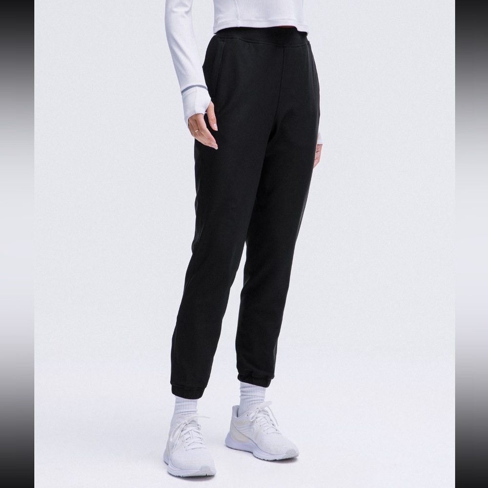 NWT Lululemon Adaptic State Fleece Joggers Size 8